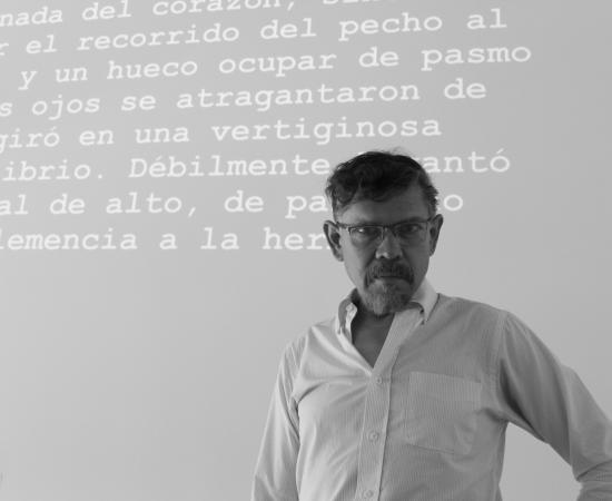 Mauricio Vaca habló sobre la elaboración y destrucción de su poemario Mis Ombrías, originalmente impreso en sangre