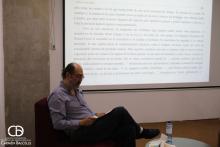 autor leyendo